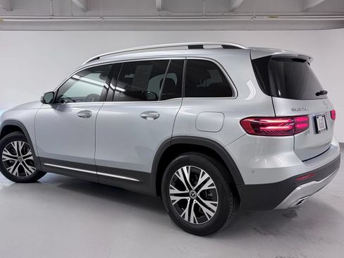 Certified 2025 Mercedes-Benz GLB 250 4MATIC image 9