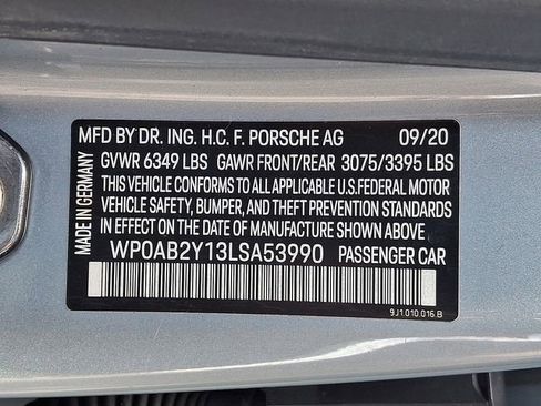 Used 2020 Porsche Taycan 4S image 31