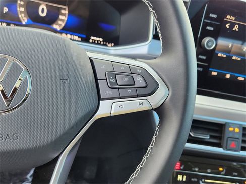 New 2025 Volkswagen Taos SE image 10