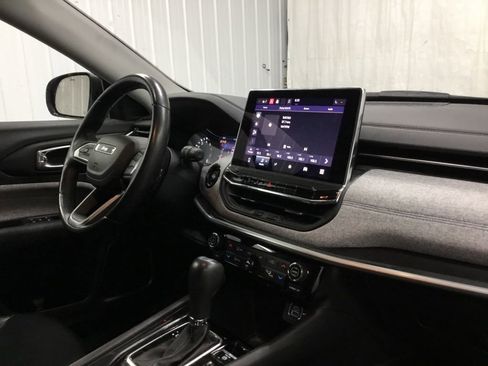 Used 2022 Jeep Compass Latitude w/ Convenience Group AWD/4WD image 23