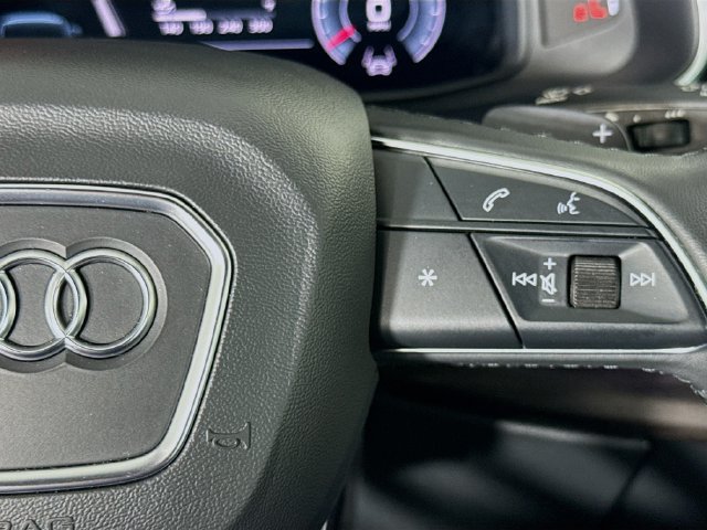 Used 2023 Audi Q7 2.0T Premium Plus AWD/4WD image 12