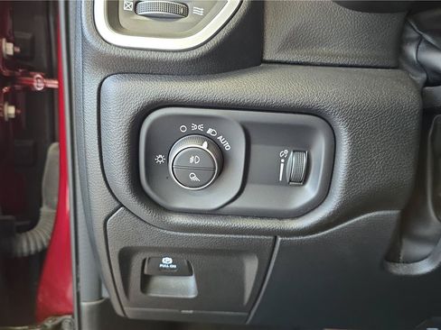 Used 2023 RAM 1500 Big Horn AWD/4WD image 26