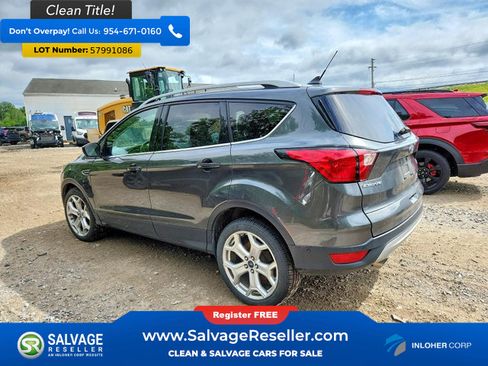 Used 2019 Ford Escape Titanium AWD/4WD image 3
