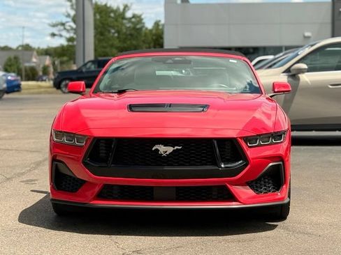 Used 2025 Ford Mustang GT Premium RWD image 25
