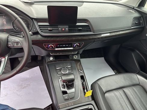 Used 2019 Audi Q5 2.0T Premium w/ Convenience Package image 11