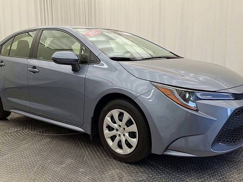 Used 2022 Toyota Corolla LE FWD image 5