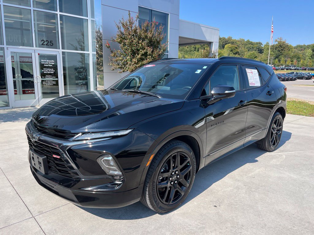 Used 2024 Chevrolet Blazer RS w/ Driver Confidence II Package AWD/4WD image 1