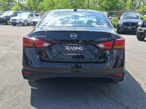 Used 2025 Nissan Altima 2.5 SV FWD image 6