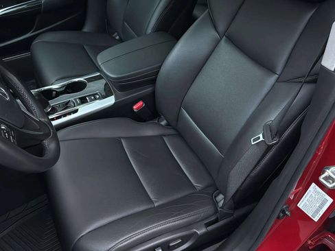 Used 2020 Acura TLX image 17