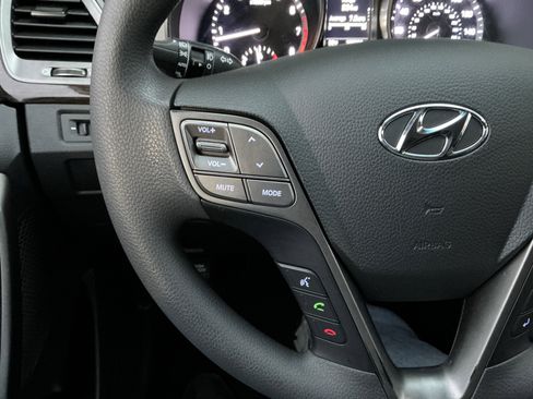 Used 2017 Hyundai Santa Fe Sport image 12