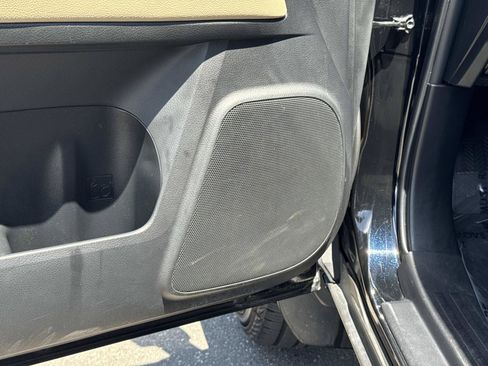 Used 2022 Toyota 4Runner SR5 Premium w/ Moonroof Package RWD image 21