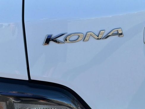 Used 2023 Hyundai Kona SEL FWD image 6