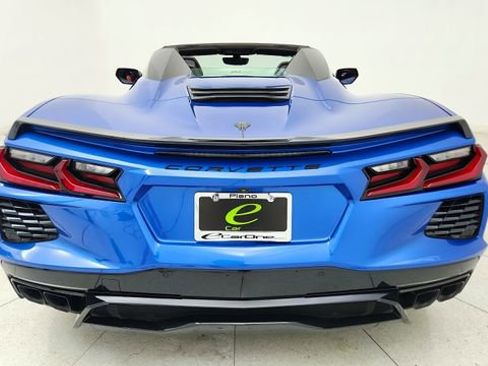Used 2023 Chevrolet Corvette Stingray Premium Conv w/ Stealth Interior Trim Package RWD image 5