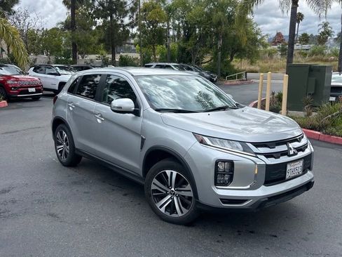 Used 2025 Mitsubishi Outlander Sport SE AWD/4WD image 5