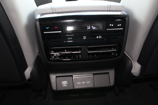 Used 2025 Acura MDX w/ Technology Package FWD image 34