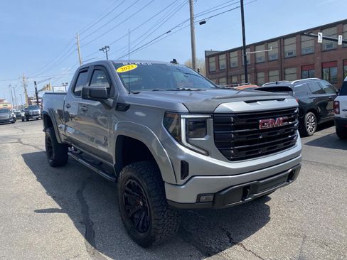 Used 2023 GMC Sierra 1500 Elevation AWD/4WD image 19