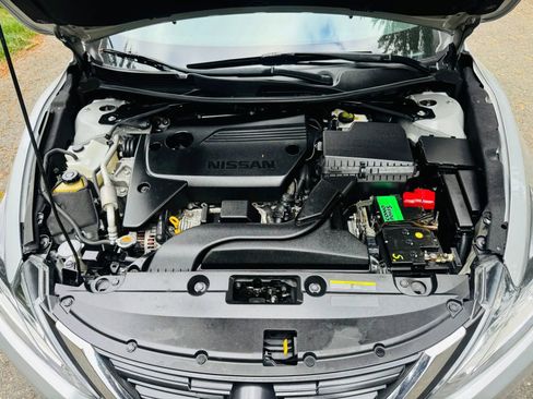 Used 2018 Nissan Altima 2.5 SV image 15