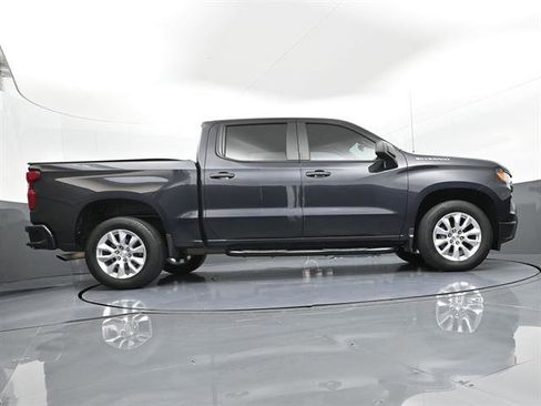 Used 2023 Chevrolet Silverado 1500 Custom image 36