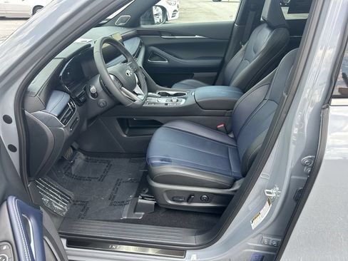 Used 2026 INFINITI QX60 Sport w/ Dark Cargo Package AWD/4WD image 9