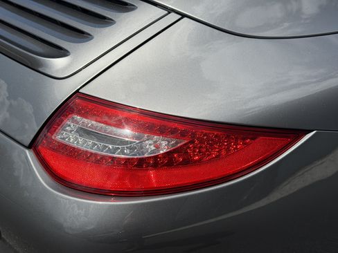 Used 2009 Porsche 911 Carrera S RWD image 14