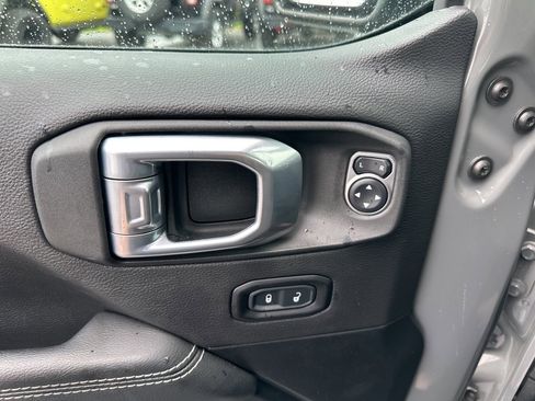 Used 2021 Jeep Gladiator Overland w/ Popular Equipment Package image 25