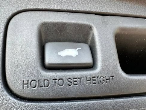 Used 2023 Honda CR-V EX-L image 10