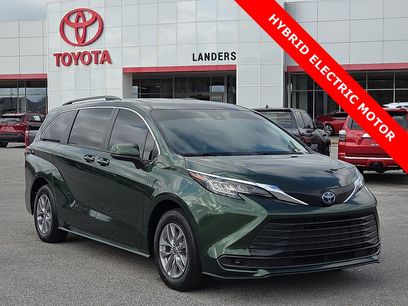 Used 2023 Toyota Sienna LE