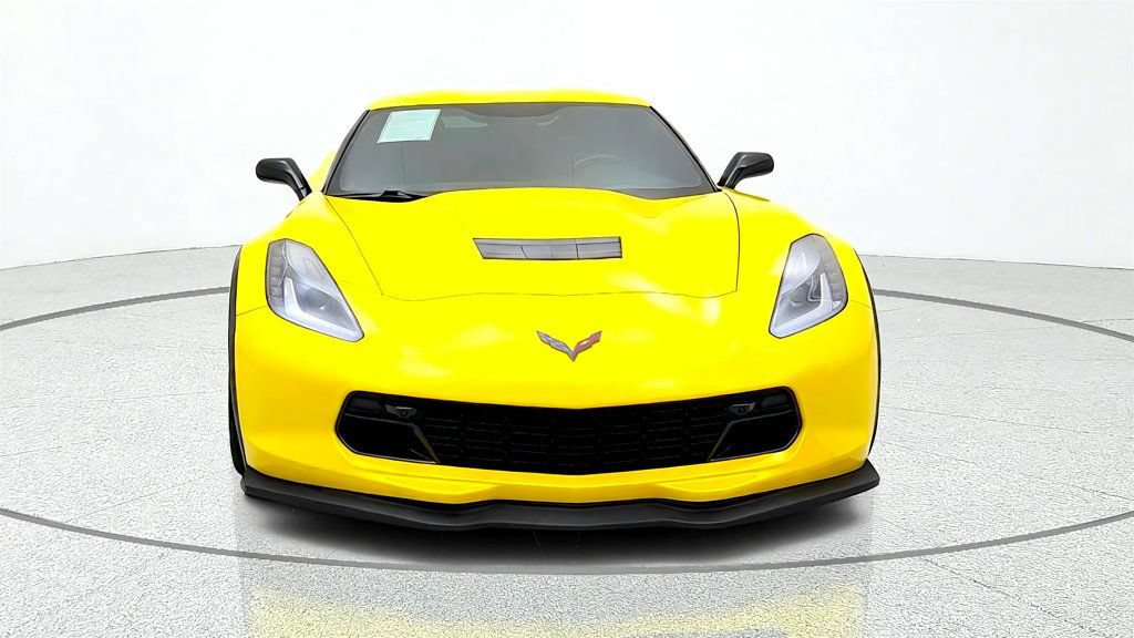 Used 2019 Chevrolet Corvette Grand Sport RWD image 2