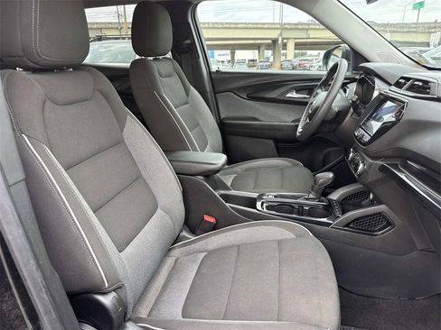Used 2023 Chevrolet TrailBlazer LT w/ Convenience Package image 26