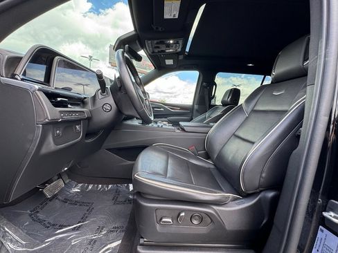 Certified 2022 Cadillac Escalade ESV Premium Luxury AWD/4WD image 26