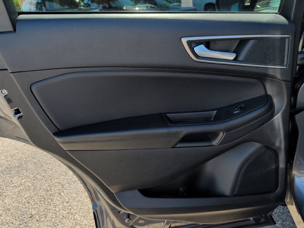 Used 2024 Ford Edge SEL AWD/4WD image 30