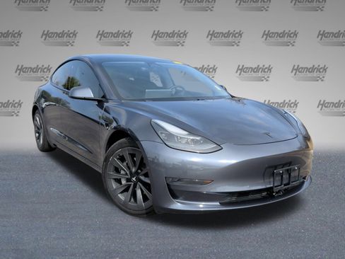 Used 2021 Tesla Model 3 Standard Range Plus image 2