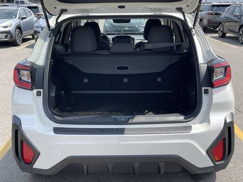 Used 2024 Subaru Crosstrek 2.0i Premium AWD/4WD image 9