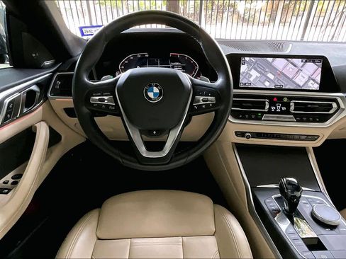 Used 2021 BMW 430i Coupe w/ Premium Package image 5