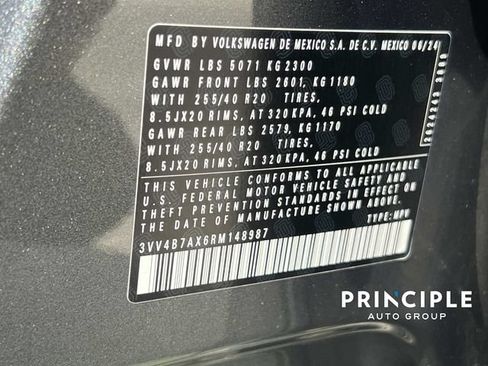 Used 2024 Volkswagen Tiguan SEL R-Line w/ MDO Package, Two-Row AWD/4WD image 35