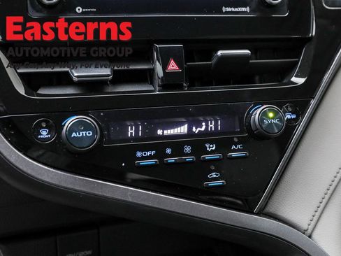 Used 2024 Toyota Camry SE image 20