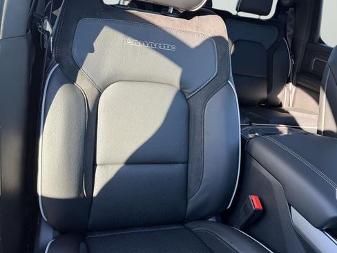 New 2026 RAM 1500 Laramie AWD/4WD image 36