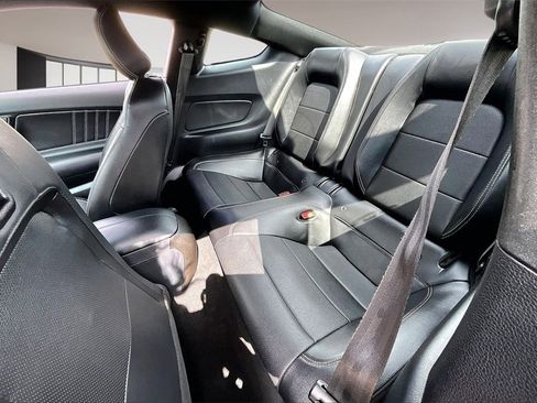 Used 2020 Ford Mustang Premium image 27