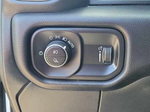 Used 2024 RAM 2500 Big Horn AWD/4WD image 20