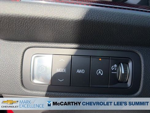 New 2026 Chevrolet Traverse Z71 w/ Enhanced Driving Package AWD/4WD image 13