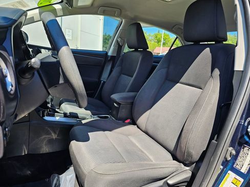 Used 2017 Toyota Corolla LE FWD image 18
