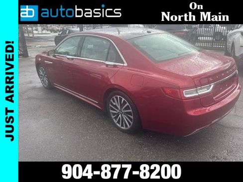 Used 2017 Lincoln Continental Select FWD image 3