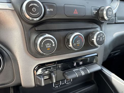 Used 2020 RAM 1500 Big Horn AWD/4WD image 51