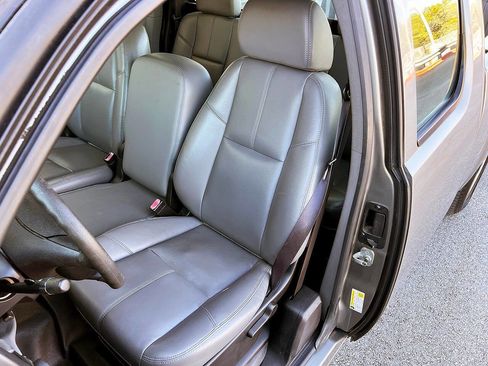 Used 2007 Chevrolet Silverado 1500 W/T image 35