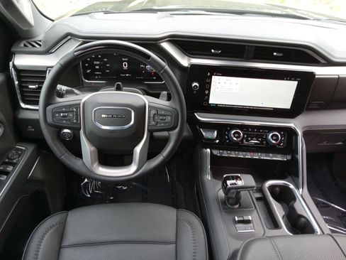 Used 2026 GMC Sierra 1500 Denali AWD/4WD image 17