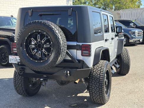 Used 2010 Jeep Wrangler Unlimited Sport AWD/4WD image 5