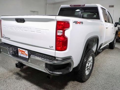 Used 2022 Chevrolet Silverado 2500 LT AWD/4WD image 7