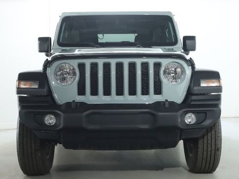 Used 2023 Jeep Wrangler Sport AWD/4WD image 5