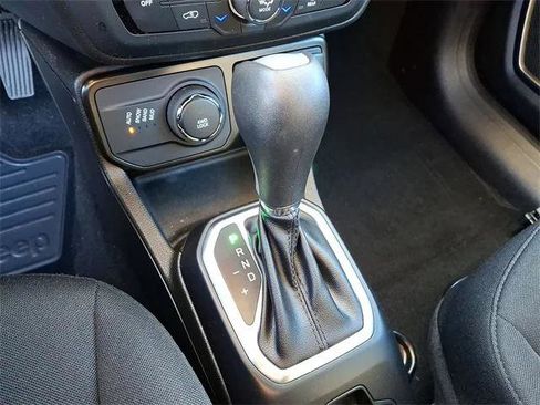 Certified 2023 Jeep Renegade Latitude w/ Sun/Sound Group image 12