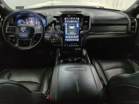 Used 2020 RAM 2500 Limited AWD/4WD image 32